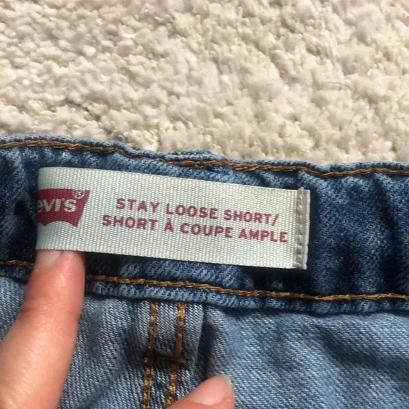 Levi's Boys Stay Loose  Distressed Denim Shorts, size 14 or 27 waist - Picture 5 of 9
